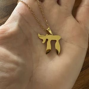 Jewish Hebrew necklace and pendant golden plated NWOT